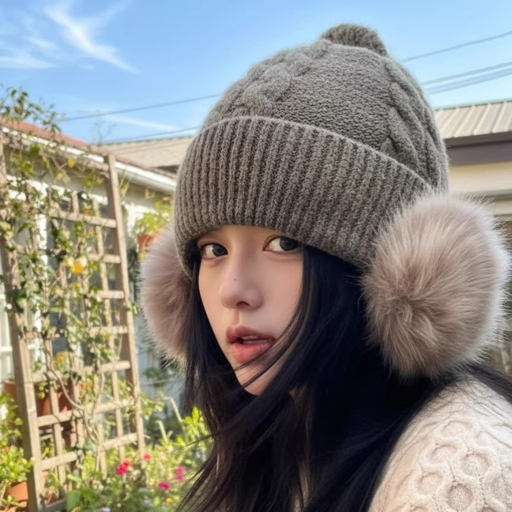 Faux Fur Ear Flaps Cable Knit  - Winter Trapper Hat recension och pris